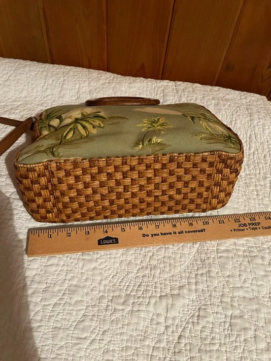 Fossil Tropical Palm Print Shoulder Bag in Green and Brown - Picture 9 of 10